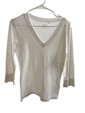 Amber Sun 100% cotton  V-Neck 3/4 Sleeve Tee - White